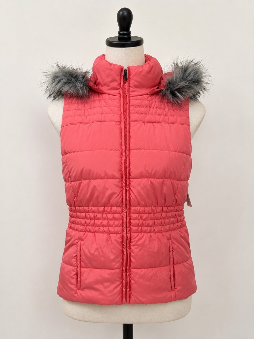 New York & Company Detachable Faux Fur Hood Puffer Vest Coral NWT Women’s Medium